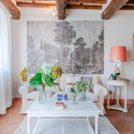 Apartment Elisa In Wine In Lucca Cappella